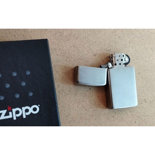  Запальничка Zippo 1605 CLASSIC satin chrom