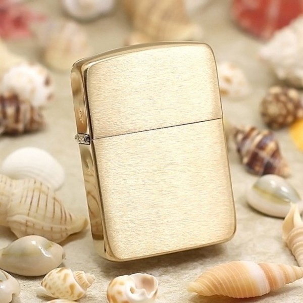  Запальничка Zippo Brushed Brass 1941B, матова латунь, дизайн 1941 року.