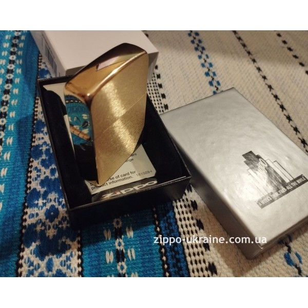  Запальничка Zippo Brushed Brass 1941B, матова латунь, дизайн 1941 року.