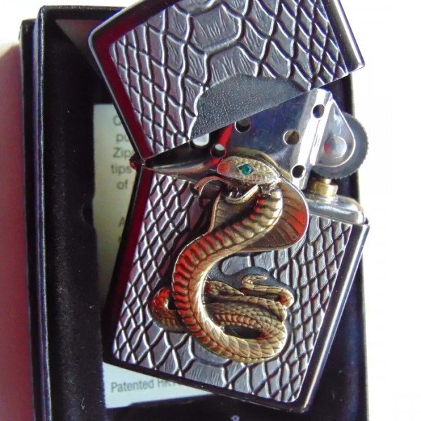 Запальничка ZIPPO Kobra gold (2005928)