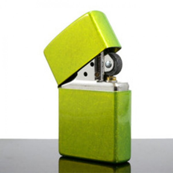 Запальничка Zippo 24513 FUNKY FLOWERS зелена